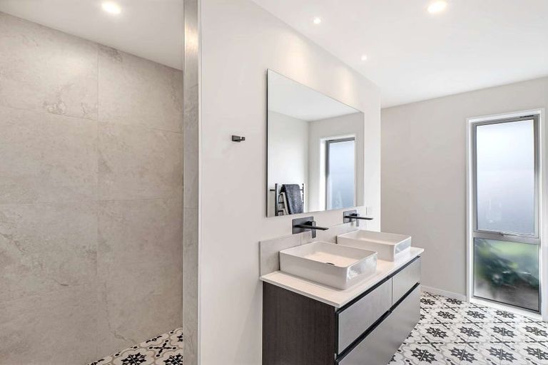 Photo of property in 13 Angus Place, Rangiora, 7400