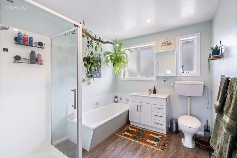 Photo of property in 121a Opawa Road, Opawa, Christchurch, 8023