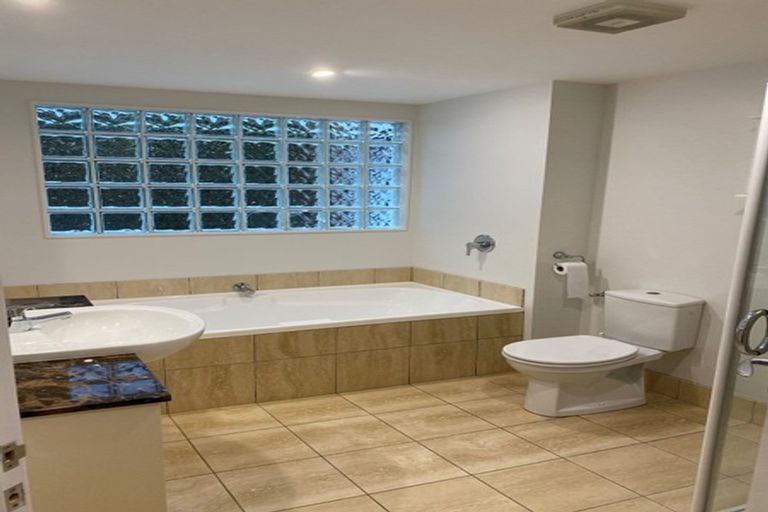 Photo of property in 13/22u Oriental Terrace, Oriental Bay, Wellington, 6011