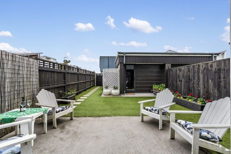 Photo of property in 2 Rangihina Road, Hobsonville, Auckland, 0616