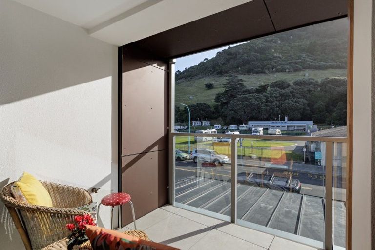 Photo of property in 6 Adams Avenue, Mount Maunganui, 3116