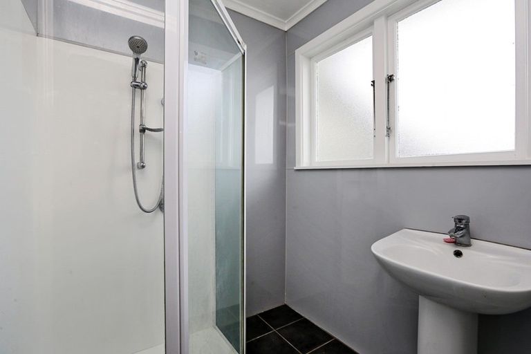 Photo of property in 5 Kelvin Road, Maraenui, Napier, 4110