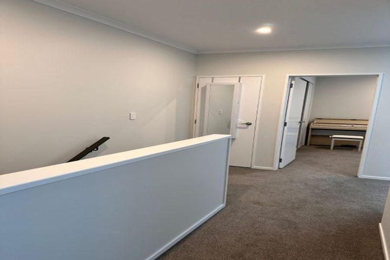 Photo of property in 62 Clark Road, Hobsonville, Auckland, 0616