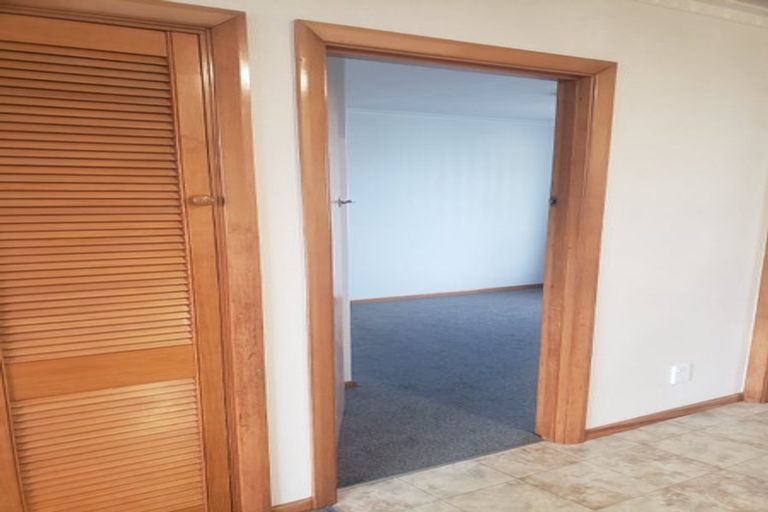 Photo of property in 23b Bayview Road, Bayview, Auckland, 0629