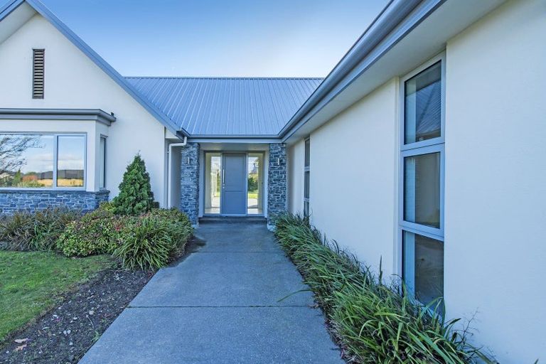 Photo of property in 26 Melville Crescent, Rolleston, 7614