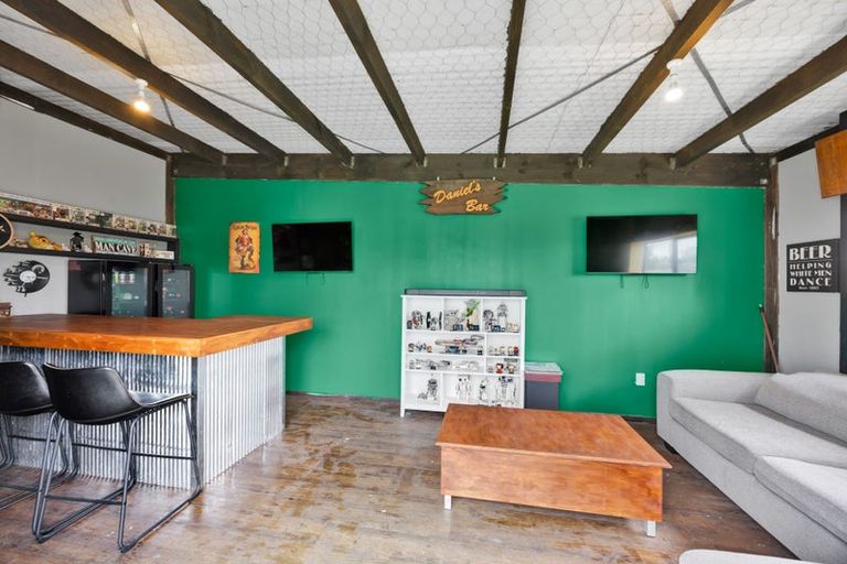 Photo of property in 70 Cloten Road, Stratford, 4332