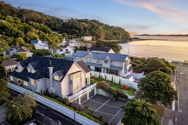 Photo of property in 4-6 Cheviot Road, Lowry Bay, Lower Hutt, 5013