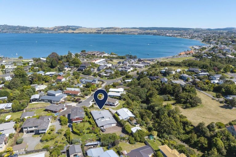 Photo of property in 54 Tremaine Avenue, Two Mile Bay, Taupo, 3330