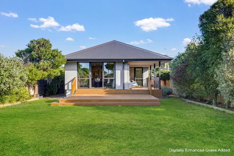 Photo of property in 357 Estuary Road, South New Brighton, Christchurch, 8062