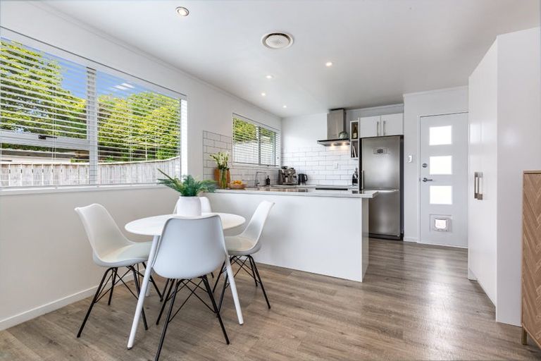 Photo of property in 137 Spinnaker Drive, Whitby, Porirua, 5024