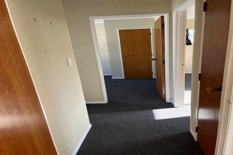 Photo of property in 7b Portland Street, Welcome Bay, Tauranga, 3112