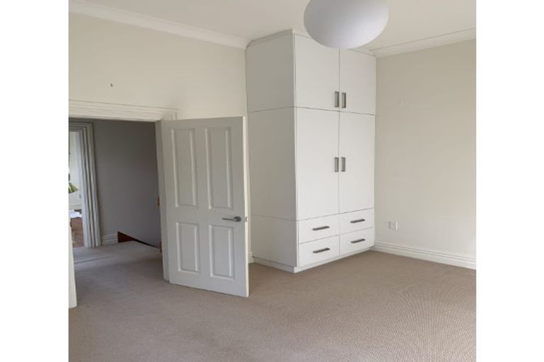 Photo of property in 5 Devon Street, Aro Valley, Wellington, 6021