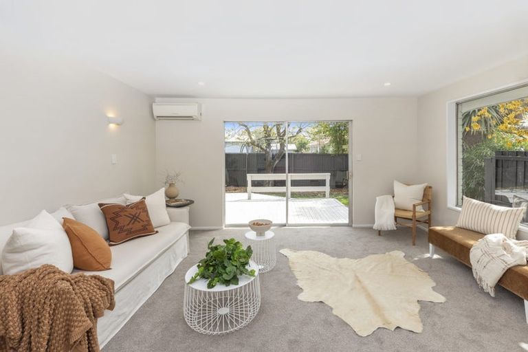 Photo of property in 2/21 Quinns Road, Shirley, Christchurch, 8013