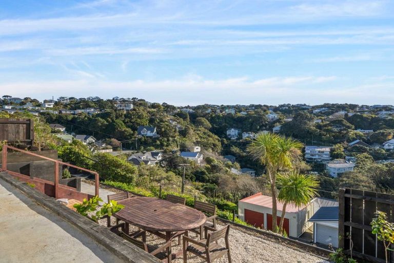 Photo of property in 55 Fairview Crescent, Kelburn, Wellington, 6012