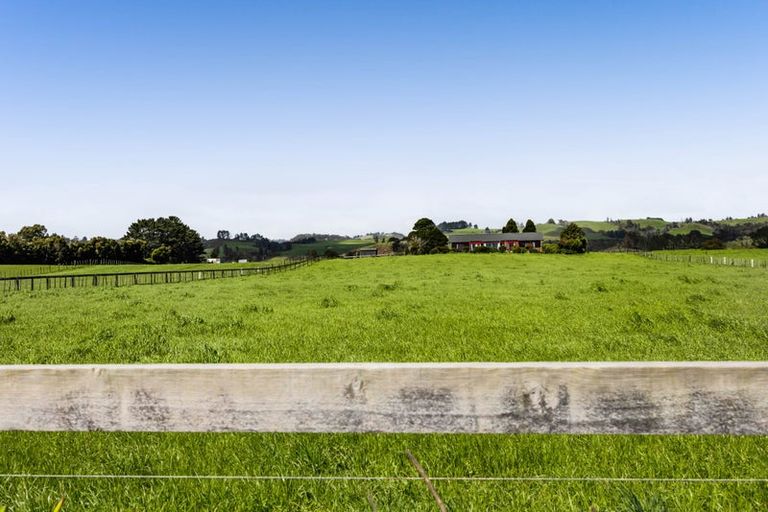 Photo of property in 196 Mokau Road, Urenui, 4377