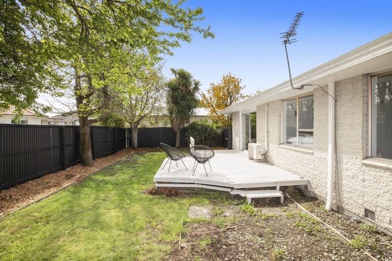 Photo of property in 2/21 Quinns Road, Shirley, Christchurch, 8013
