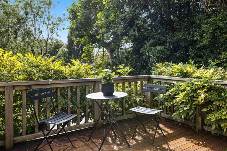 Photo of property in 1/234 Beach Road, Campbells Bay, Auckland, 0630
