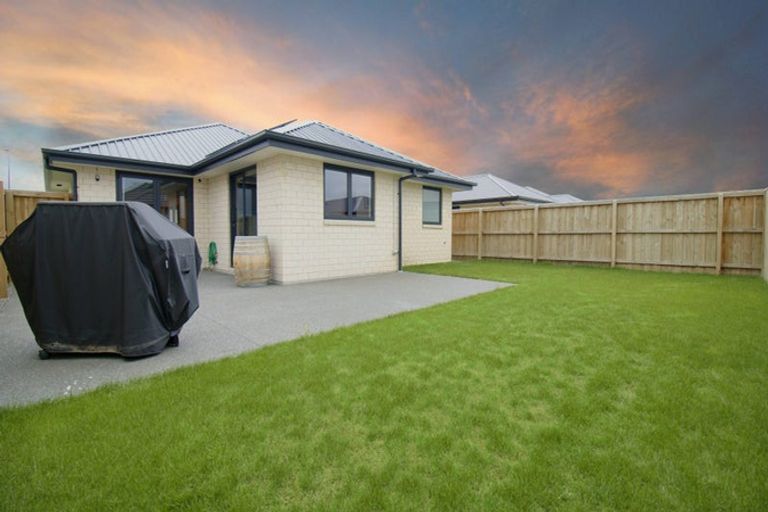 Photo of property in 1 Ellmers Street, Woodend, 7610