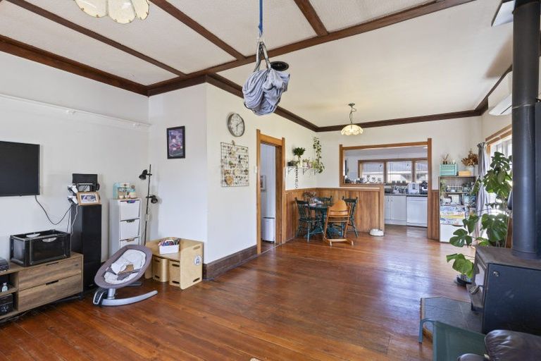 Photo of property in 15 Ngahere Street, Inglewood, 4330