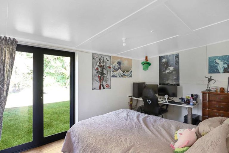 Photo of property in 236 Alma Road, Westport, 7892