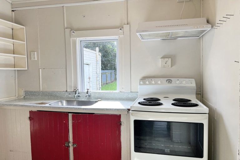 Photo of property in 24 Cole Street, Dannevirke, 4930