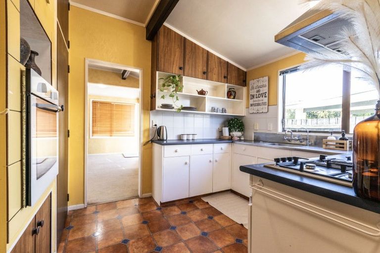 Photo of property in 9 Papawai Place, Milson, Palmerston North, 4414