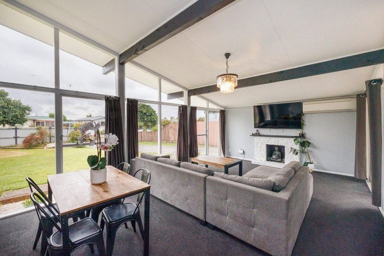Photo of property in 73 Lockhart Avenue, Milson, Palmerston North, 4414