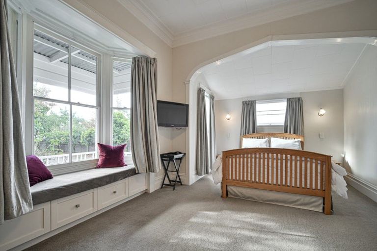 Photo of property in 1205a Karamu Road North, Mayfair, Hastings, 4122