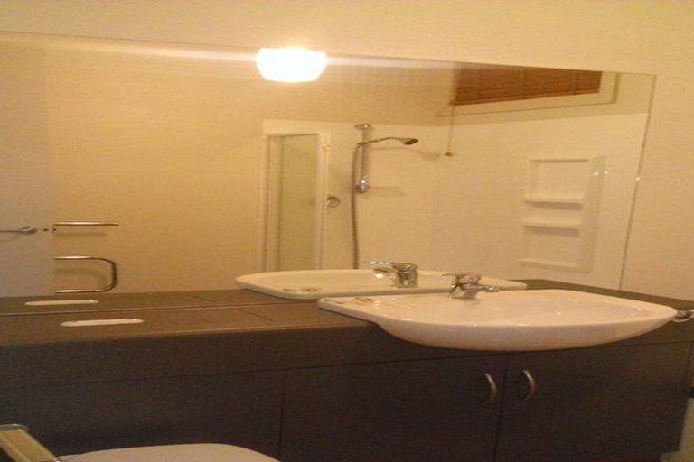 Photo of property in Columbia Apartments, 10/32u Cuba Street, Te Aro, Wellington, 6011
