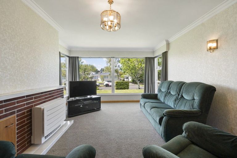 Photo of property in 19 Henare Street, West End, Palmerston North, 4412