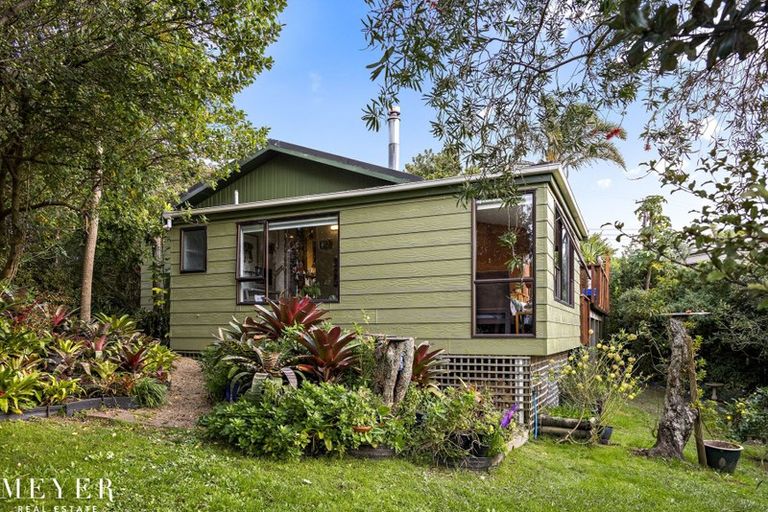 Photo of property in 439 Mahurangi East Road, Snells Beach, 0920