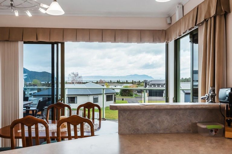 Photo of property in 91 Kahotea Drive, Motuoapa, 3382