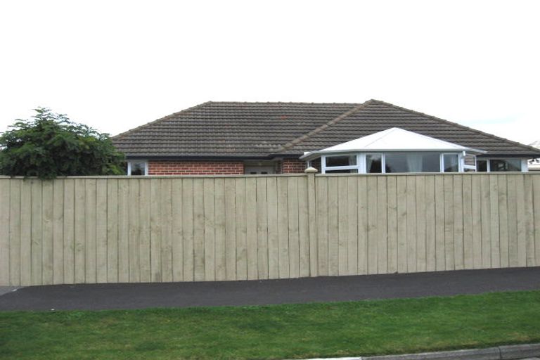 Photo of property in 18 Halliwell Avenue, Papanui, Christchurch, 8052