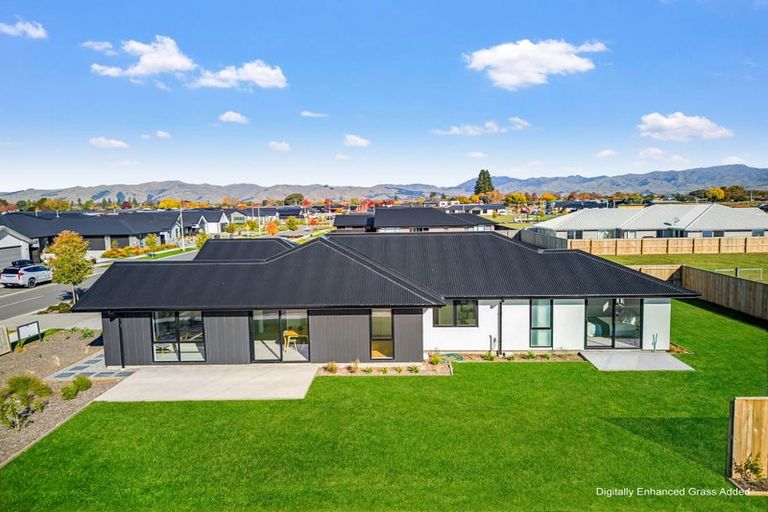 Photo of property in 31 Whitehall Drive, Springlands, 7201