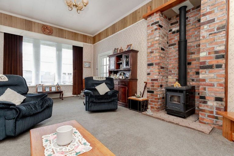Photo of property in 36 Barraud Street, Dannevirke, 4930