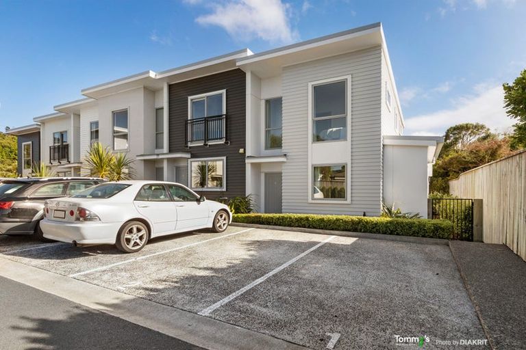 Photo of property in 32u1 Dr Taylor Terrace, Johnsonville, Wellington, 6037