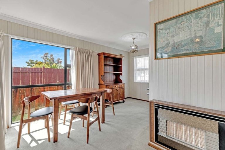 Photo of property in 1/102 Roy Street, Palmerston North, 4410