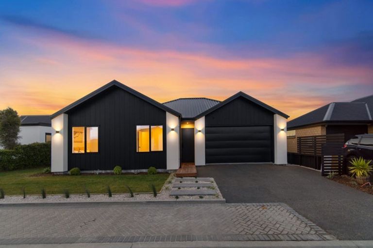 Photo of property in 4 Dow Square, Wigram, Christchurch, 8025