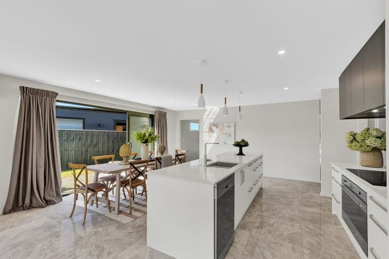 Photo of property in 16 Eleanor Lane, Casebrook, Christchurch, 8051