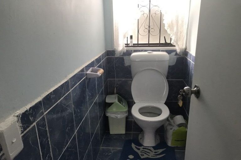 Photo of property in 60a Robertson Road, Favona, Auckland, 2024