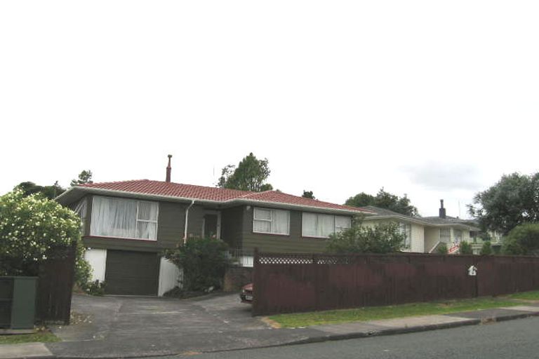 Photo of property in 64 Hellyers Street, Birkdale, Auckland, 0626