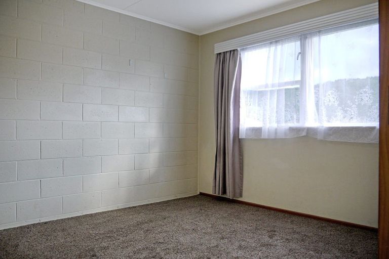 Photo of property in Oberon Flats, 48a Merton Street, Trentham, Upper Hutt, 5018