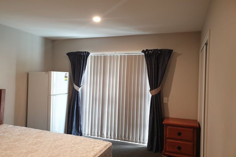 Photo of property in 100 Rattray Street, Riccarton, Christchurch, 8041