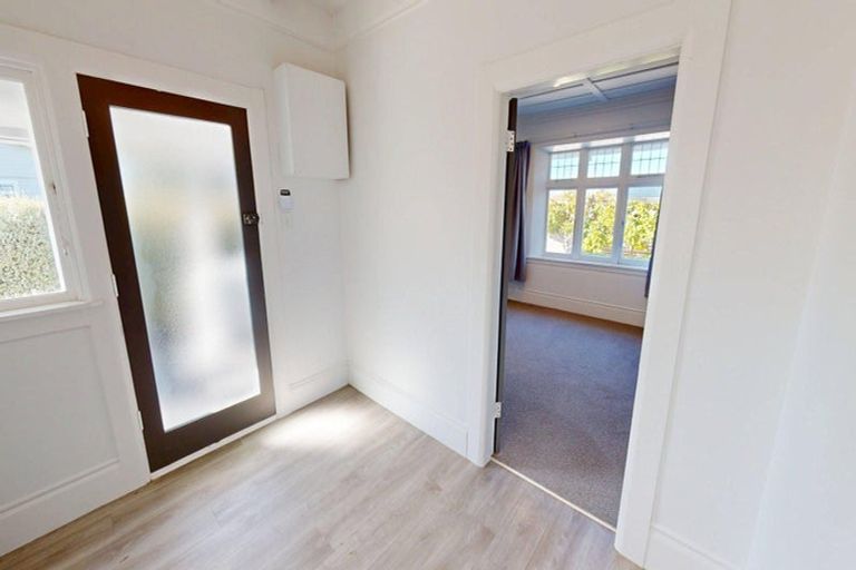 Photo of property in 19 Chelwood Street, Takaro, Palmerston North, 4412