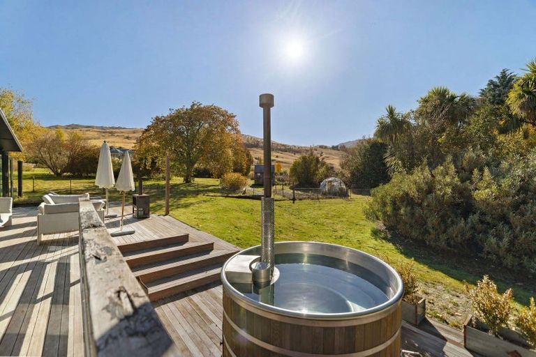 Photo of property in 281 Littles Road, Dalefield, Queenstown, 9371