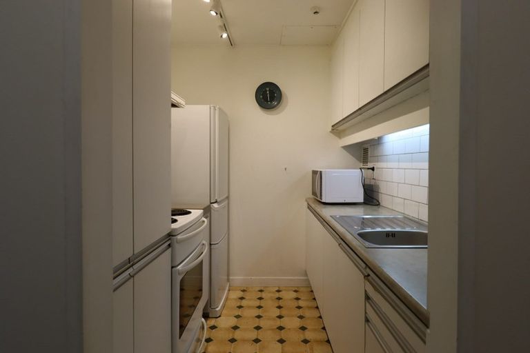 Photo of property in Hobson Court Flats, 87/70u Hobson Street, Thorndon, Wellington, 6011