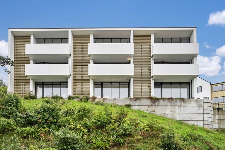 Photo of property in 4 Mary Dobson Way, Island Bay, Wellington, 6023