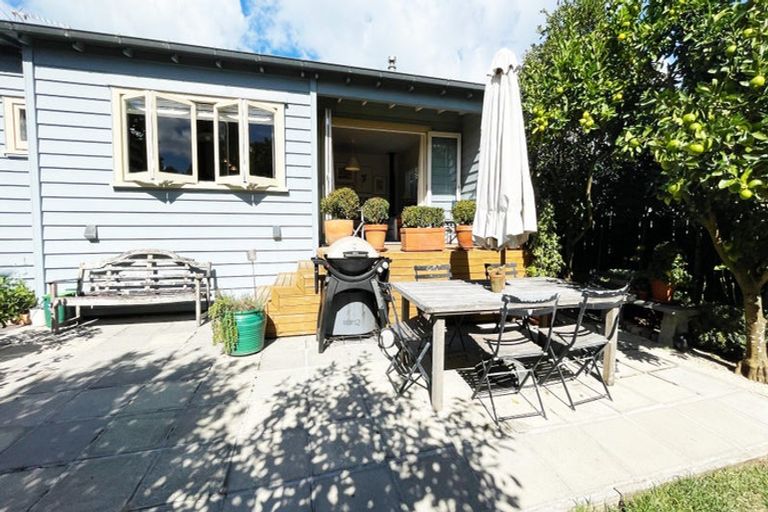 Photo of property in 26 Egremont Street, Belmont, Auckland, 0622