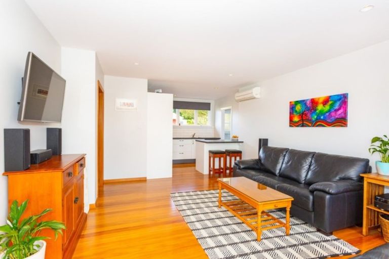 Photo of property in 1/30 Erin Crescent, Mairehau, Christchurch, 8013