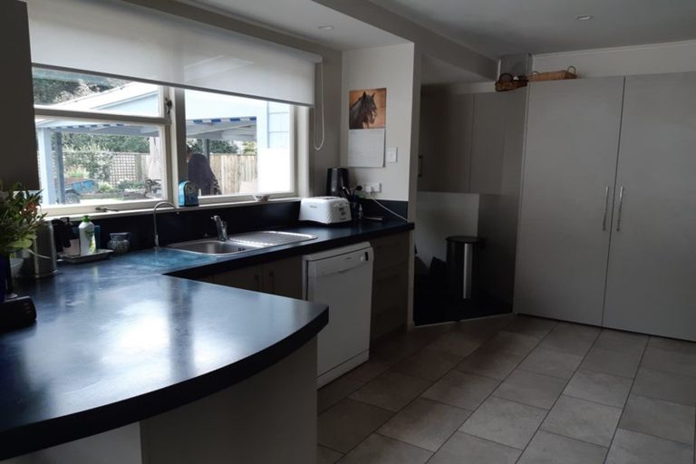 Photo of property in 102 East Street, Greytown, 5712